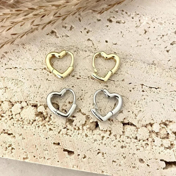 925 Sterling Silver Heart Huggie Earrings Small Heart Hoop Earrings - Picture 2 of 4